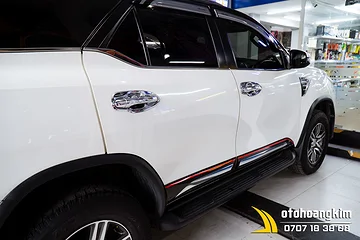 Chén Cửa Innova/Toyota Fortuner 2017 Thái Lan Xi