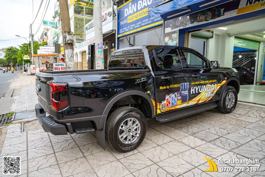 Dán tem quảng cáo xe Ranger mẫu dầu nhớt Hyundai XTeer - Ảnh 6