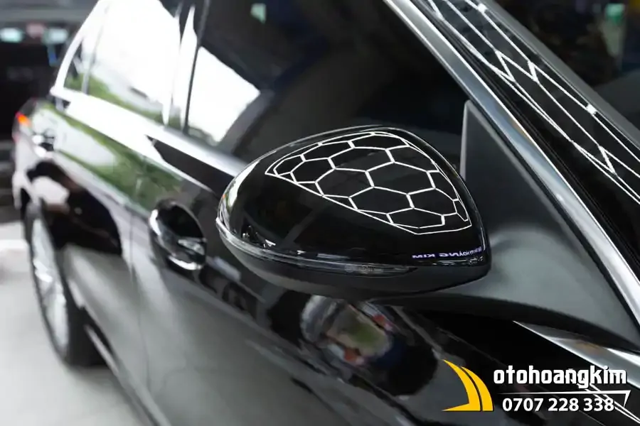Dán PPF Avery Supreme Ultima xe Mercedes C200 - Ảnh 2