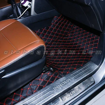Thảm lót sàn xe ô tô Toyota Innova cacbon giá tốt - LSO002