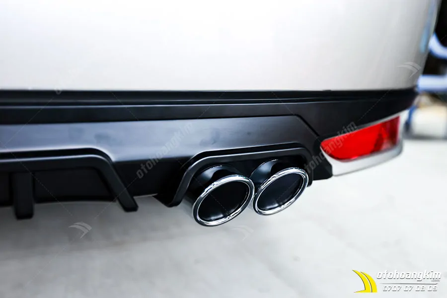 Lip chia pô Toyota Vios - Ảnh 4