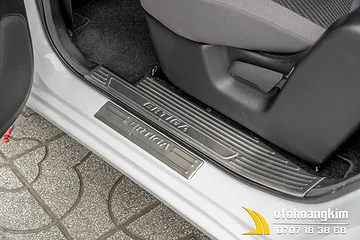 Nẹp bước chân trong Suzuki Ertiga [2019-2020] inox