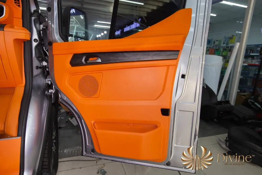 Ghế Limousine Divine xe Transit - Ảnh 2