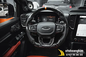 Vô lăng độ thể thao xe Ford Everest