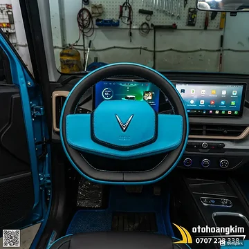 VF3 may vô lăng màu xanh - đen