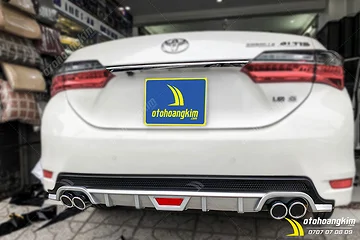 Ốp Cản Sau Corolla Toyota Altis
