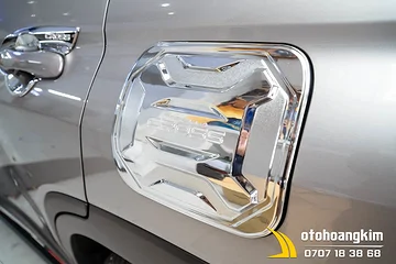Nắp Xăng Toyota Corolla Cross Nhựa Mạ Crom Đời 2020