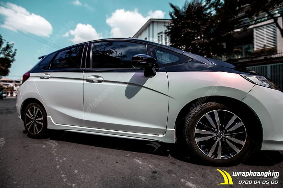 Dán đổi màu Candy trắng ngọc trai Honda Jazz - Ảnh 2