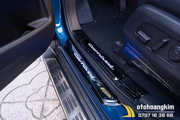 Nẹp bước chân trong + ngoài Kia Carnival 2021+ titan có đèn