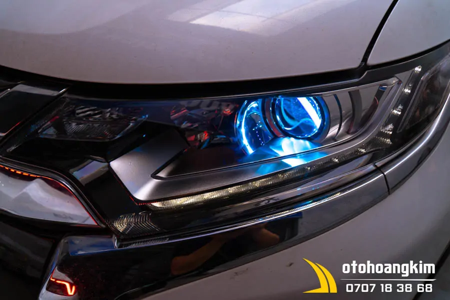 Độ Đèn Bi Led Mitsubishi Outlander - Ảnh 2