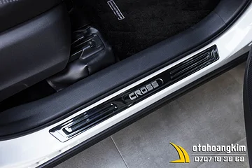 Nẹp Bước Chân NgoàiToyota Corolla Cross 2020 Titan