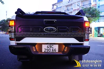 Ốp bửng Ford Ranger wildtrak