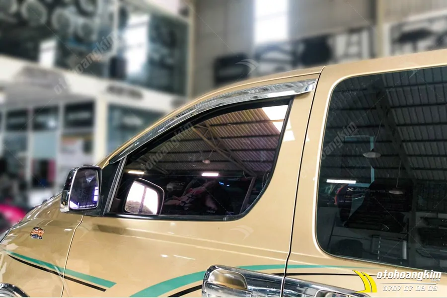 Vè Che Mưa Hyundai Starex Mạ Crom - Ảnh 2