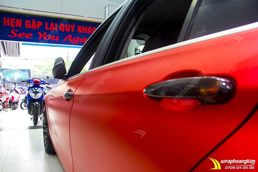 Dán đổi màu đỏ mờ Bmw 320i - Ảnh 4