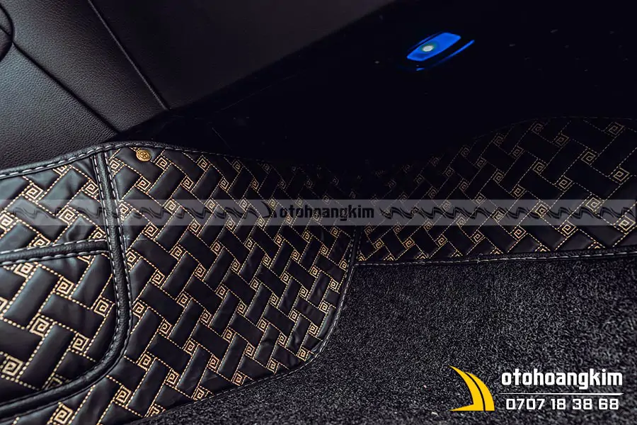 Thảm Sàn Mercedes GLC 200 Loại 5D Màu Đen Chỉ Vàng - Ảnh 5
