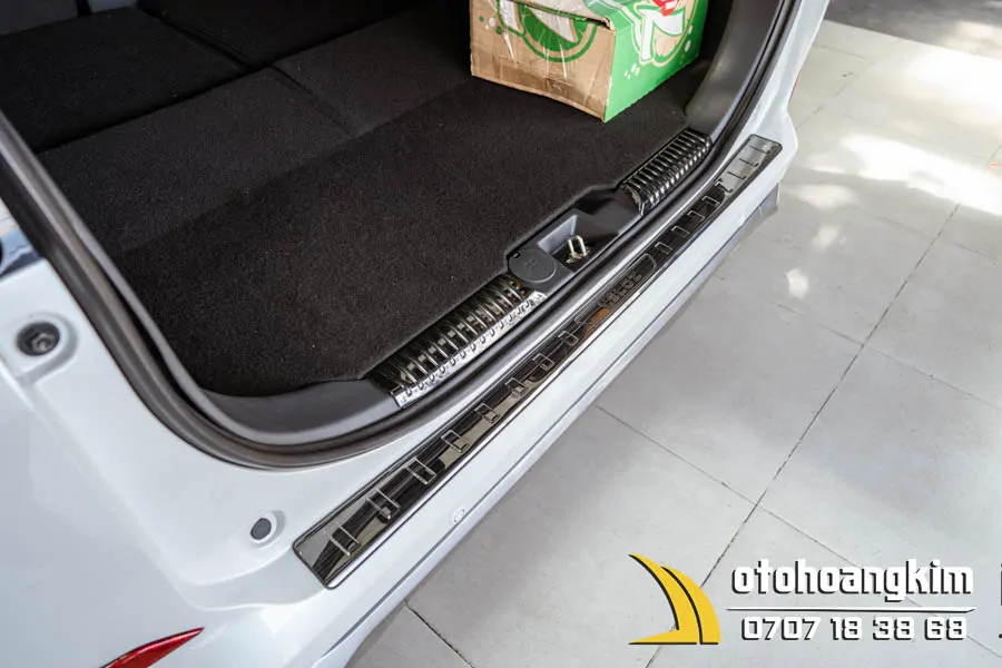 Chống trầy cốp nhựa Toyota Veloz 2022 titan - Ảnh 2