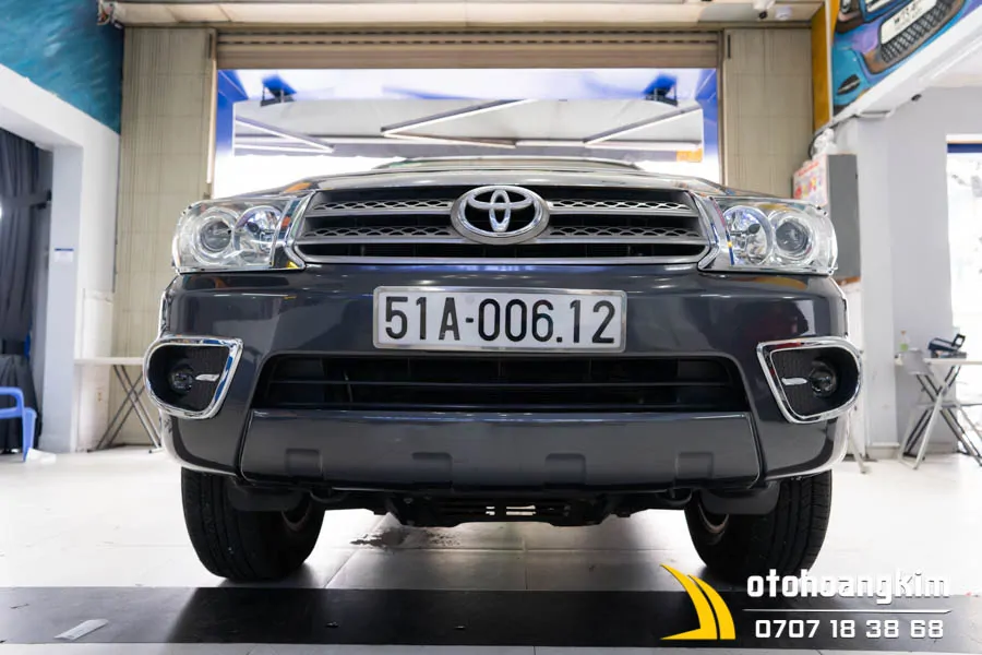 Viền Đèn Gầm Trước Toyota Fortuner 2010 - Ảnh 2