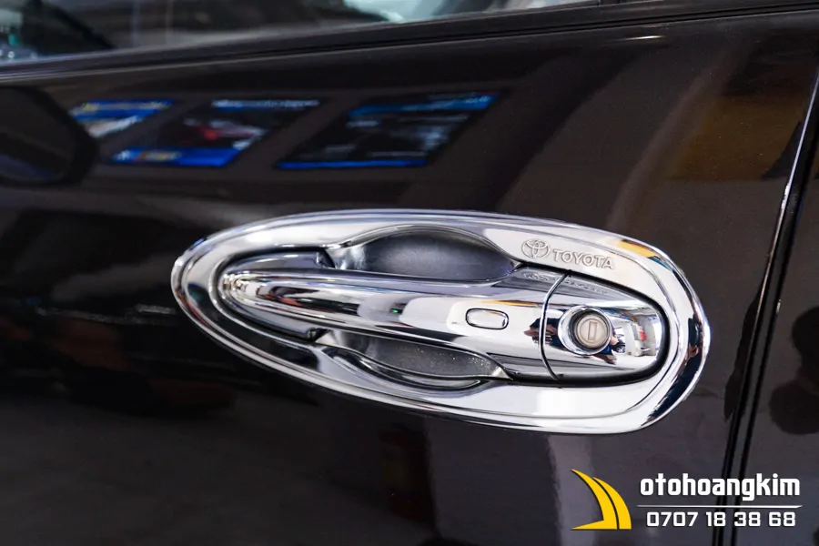 Chén Cửa Toyota Innova 8 Miếng 2017 - Ảnh 4