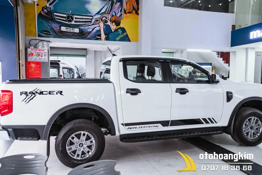 Tay Cửa Ford Ranger 2022 XLS XLT Đen - Ảnh 4