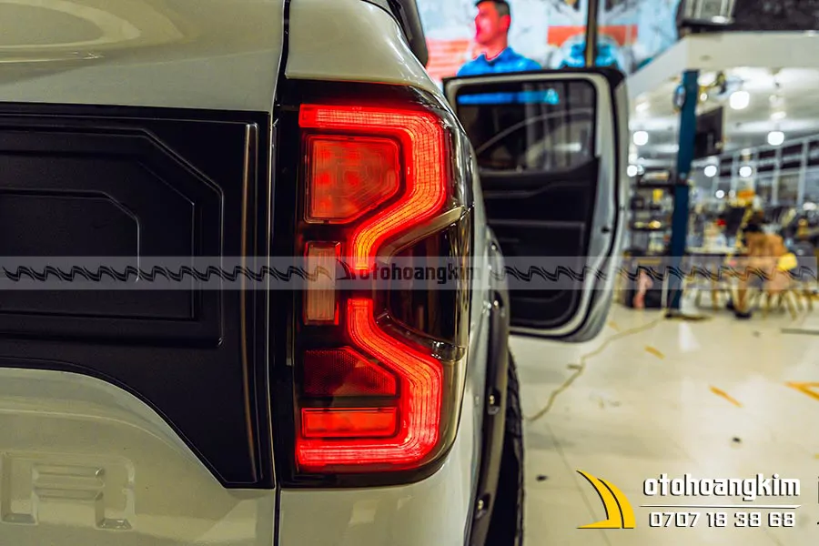 Đèn Hậu Ford Ranger 2023 Mẫu Mới Nhất - Ảnh 3