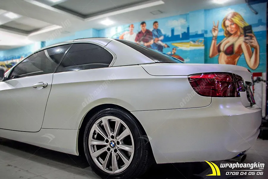 Dán đổi màu trắng mờ Bmw 320i - Ảnh 4