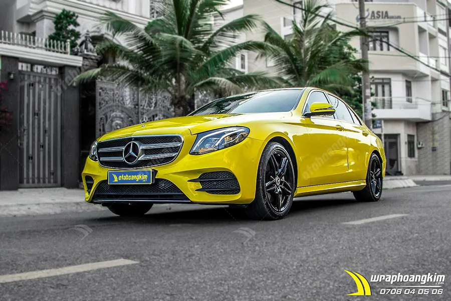 Dán đổi màu Candy vàng Mercedes E 300 - Ảnh 4
