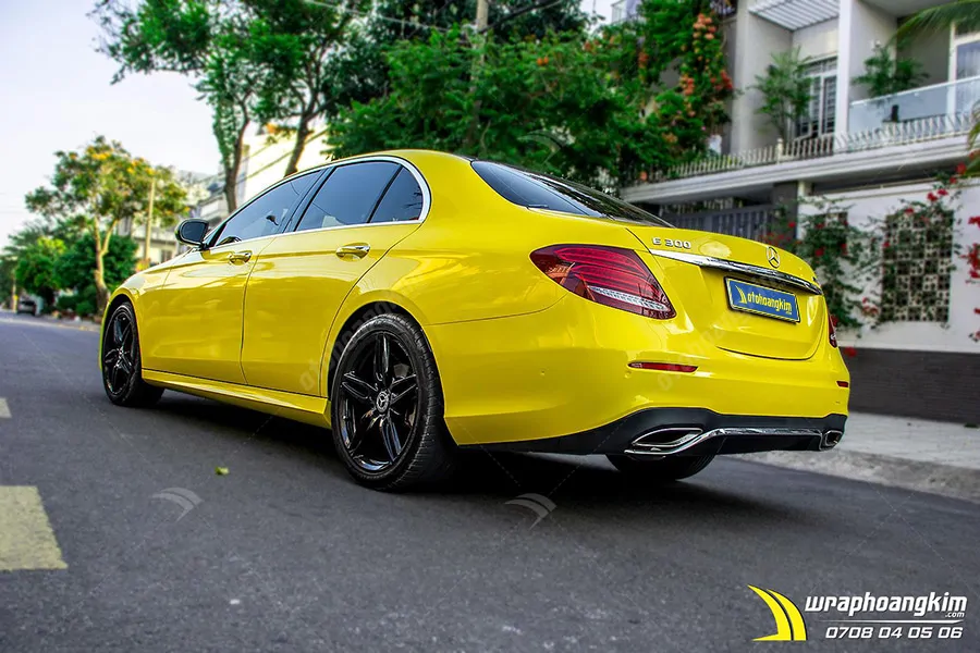 Dán đổi màu Candy vàng Mercedes E 300 - Ảnh 5