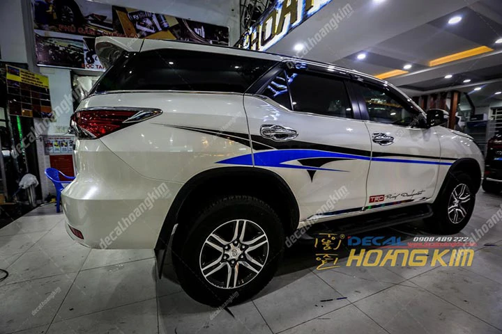 Tem Xe Toyota Fortuner - TFO014 - Ảnh 1