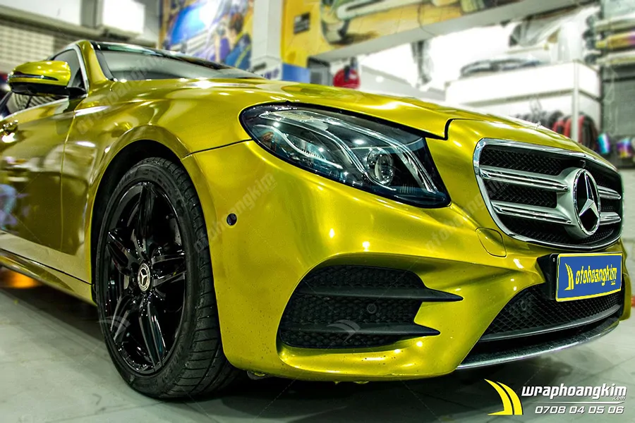 Dán đổi màu Candy vàng Gold Mercedes E 300 - Ảnh 2
