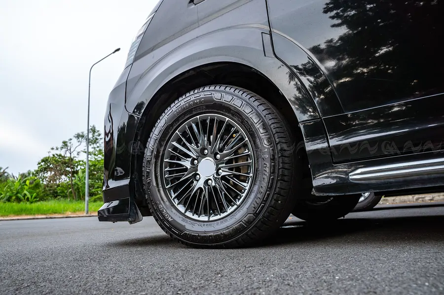 Body Kit Toyota Hiace 2025: Nâng tầm phong cách xe - Ảnh 9