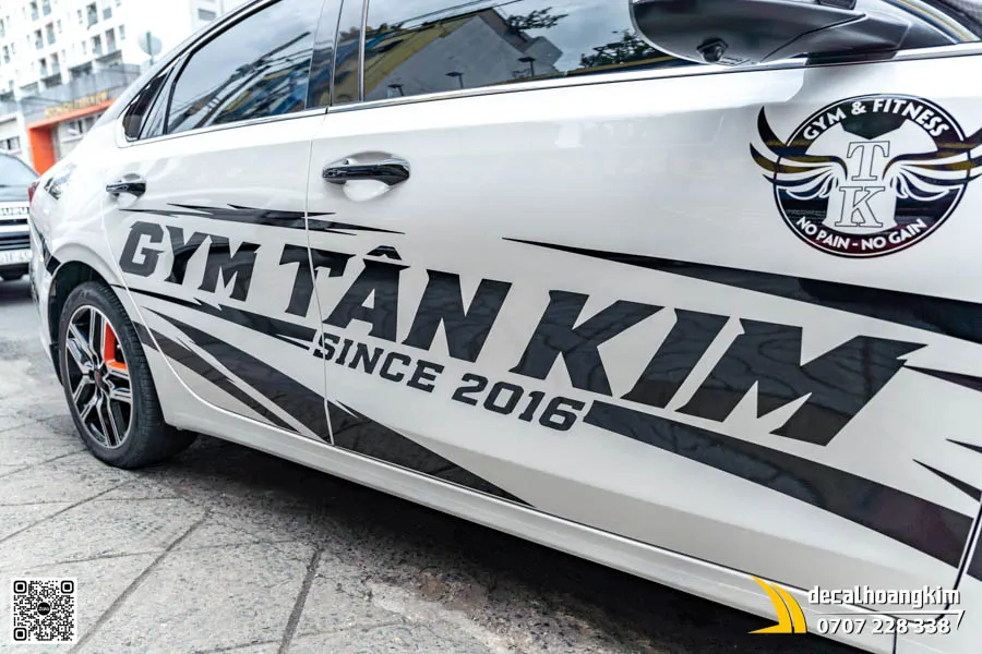Dán tem quảng cáo xe Kia Cerato mẫu Gym Tân Kim - Ảnh 2