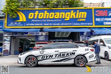 Dán tem quảng cáo xe Kia Cerato mẫu Gym Tân Kim