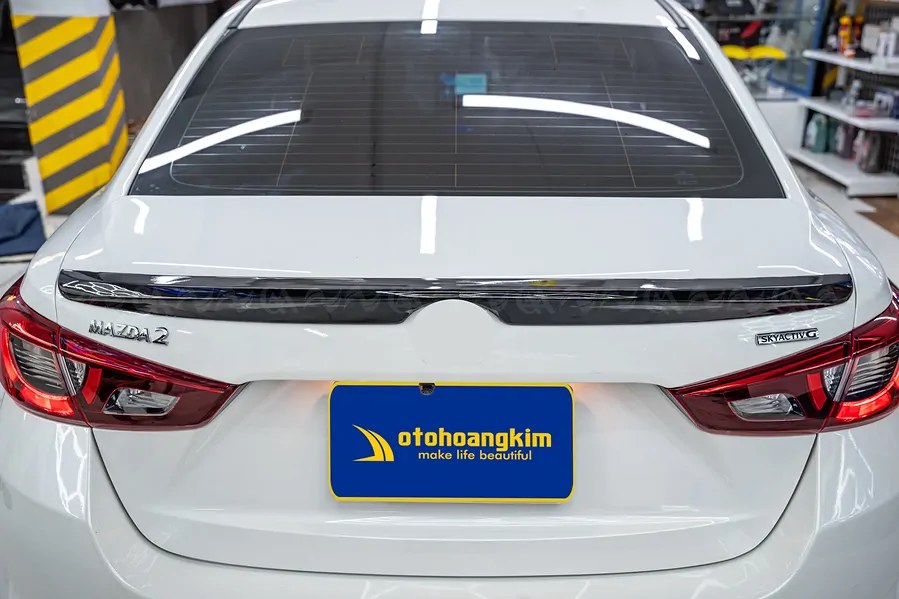Đuôi cá Mazda 2 Đen Bóng - Tăng tính thể thao, khí động học - Ảnh 6