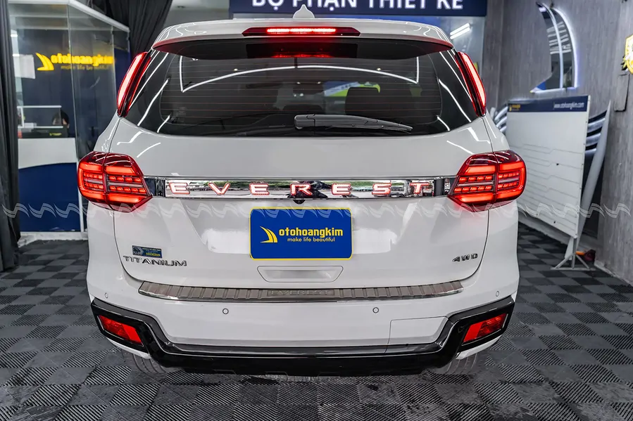 Led Cốp Everest 2017 - 2021 Xi: Nâng Cấp Sang Trọng, An Toàn - Ảnh 2