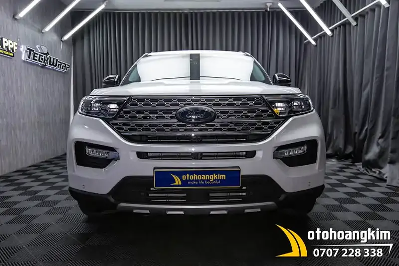 Dán PPF Avery Supreme Xtreme Gloss xe Ford Explorer - Ảnh 4