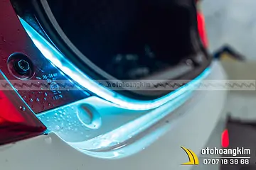 Độ đèn led cốp Kia Morning