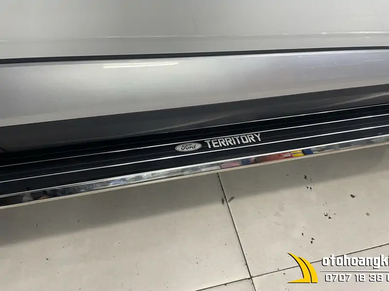 Bậc Lên Xuống Cơ Maremlym Mẫu MACAN Xe Ford Territory - Ảnh 4