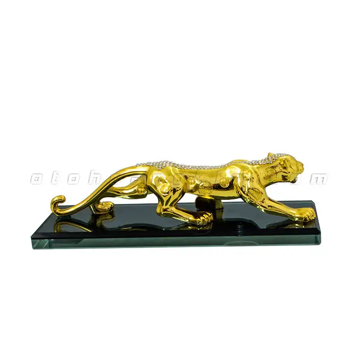 Tượng báo vàng nhỏ - Ảnh 2