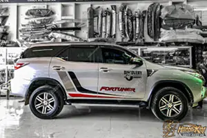 Tem Xe Toyota Fortuner - TFO050