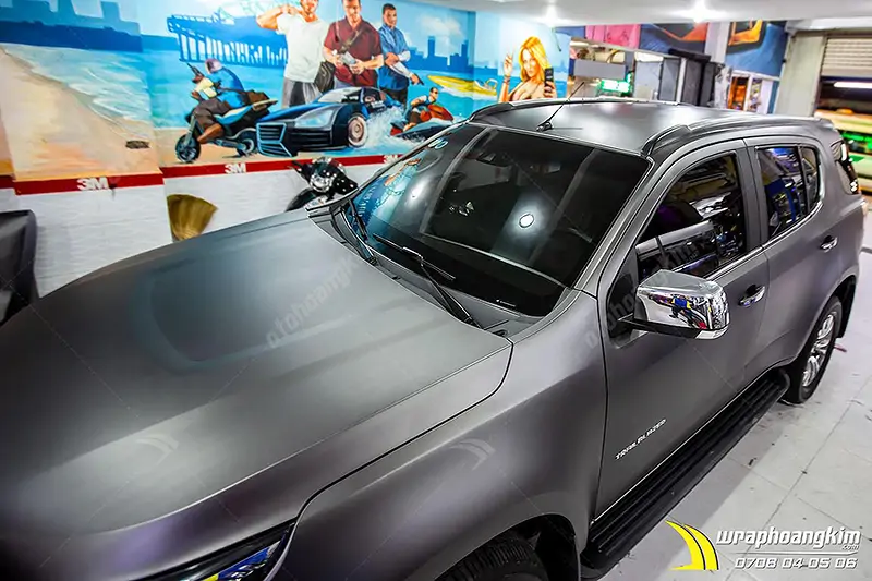 Dán đổi màu xám mờ Chevrolet Trailblazer - Ảnh 2