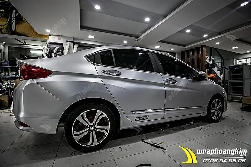 Dán đổi màu nhôm xước ánh kim Honda City - Ảnh 2