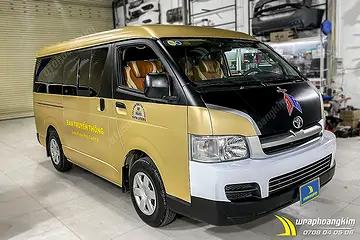 Dán đổi màu mờ bóng sâm panh vàng ánh kim Toyota Hiace