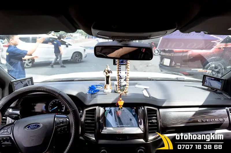 Màn hình Taplo Ford Everest 2017 - Ảnh 2