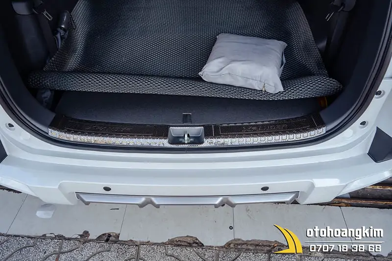 Chống trầy cốp trong Mitsubishi Xpander 2019+ cacbon - Ảnh 2