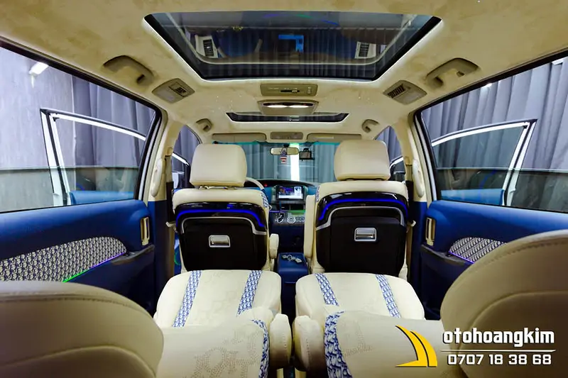 Đổi Màu Nội Thất Toyota Previa - Ảnh 4
