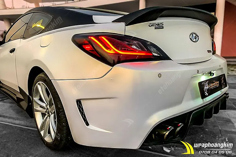 Dán đổi màu trắng mờ Hyundai Genesis - Ảnh 2