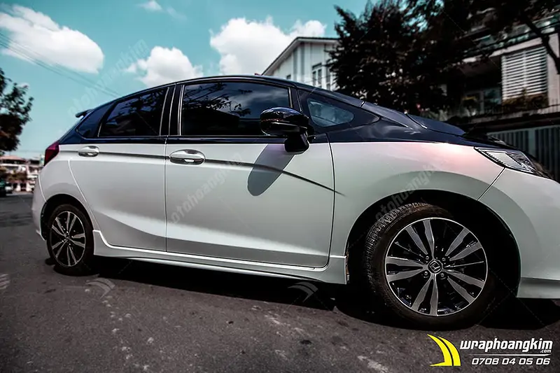 Dán đổi màu Candy trắng ngọc trai Honda Jazz - Ảnh 2