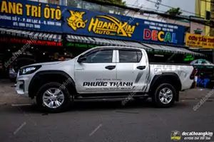 Tem Xe Toyota Hilux - THI012
