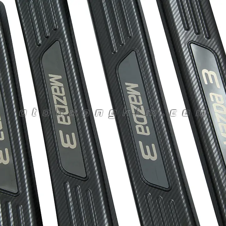 Nẹp bước chân trong Mazda 3 [2020-2021] cacbon - Ảnh 3