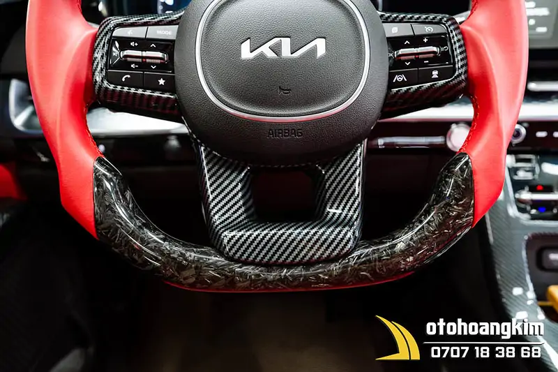 Vô Lăng Độ Thể Thao Xe Kia Carnival Kiểu Carbon Forged Phối Da Đỏ - Ảnh 4